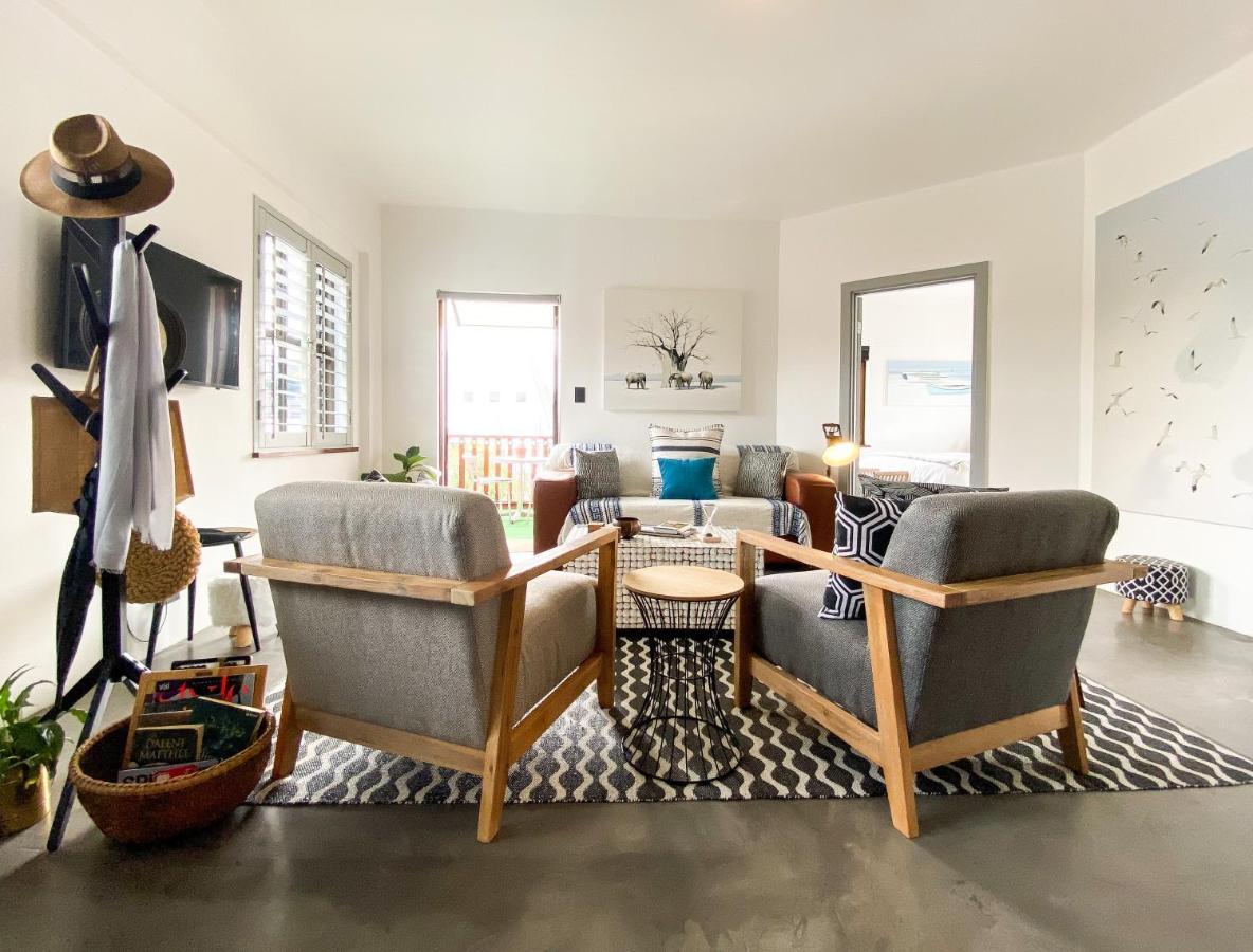 Stay On Main Plett - Contemporary 2-Bedroom Apartment 普勒滕贝格湾 外观 照片